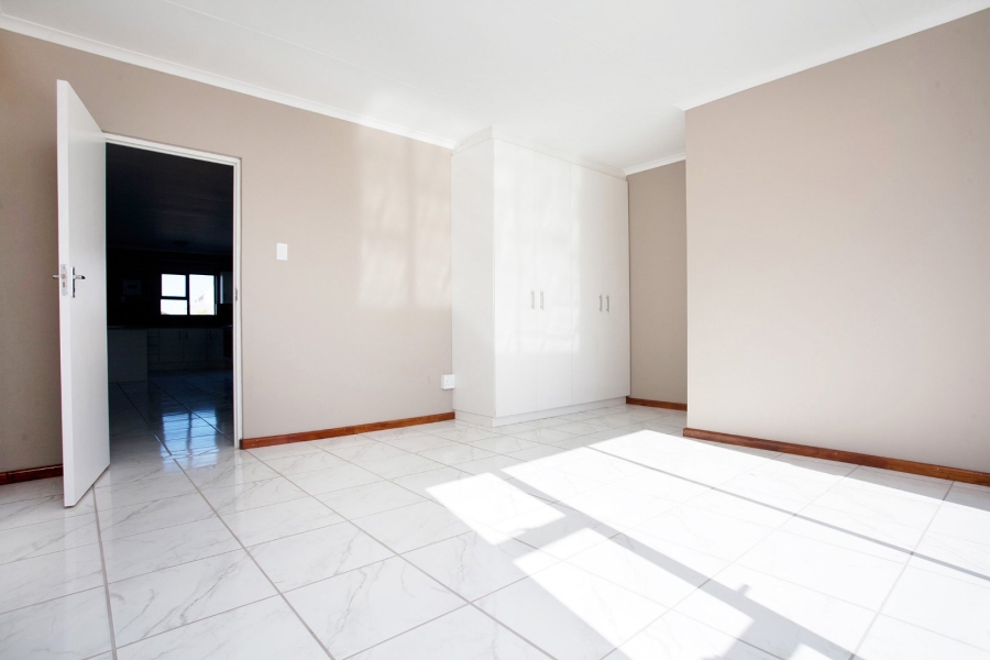 To Let 2 Bedroom Property for Rent in Parsonsvlei Eastern Cape